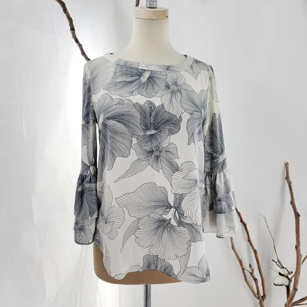 Ann Taylor loft modern floral graphic blouse